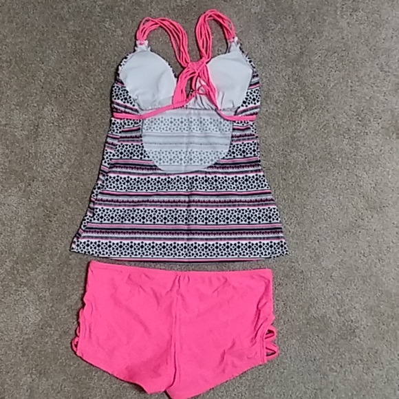 Bathing suit - Picture 4 of 5